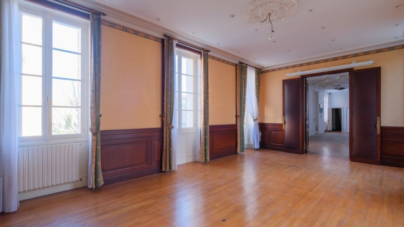 Locaux commerciaux neufs à vendre à Chartres 
